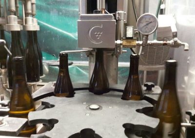 Oeno Conseil fait confiance à Costral pour la mise en bouteille